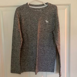 Abercrombie kids size 7/8 boys sweater black and white heather.